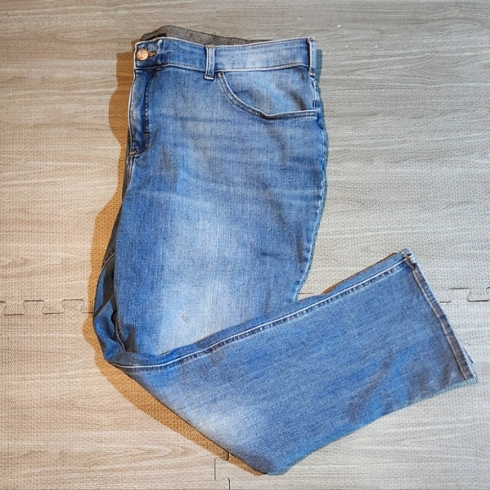LEE- Women's(24) Denim Slim Fit Straight Leg Mid Rise Jeans - Picture 3 of 6
